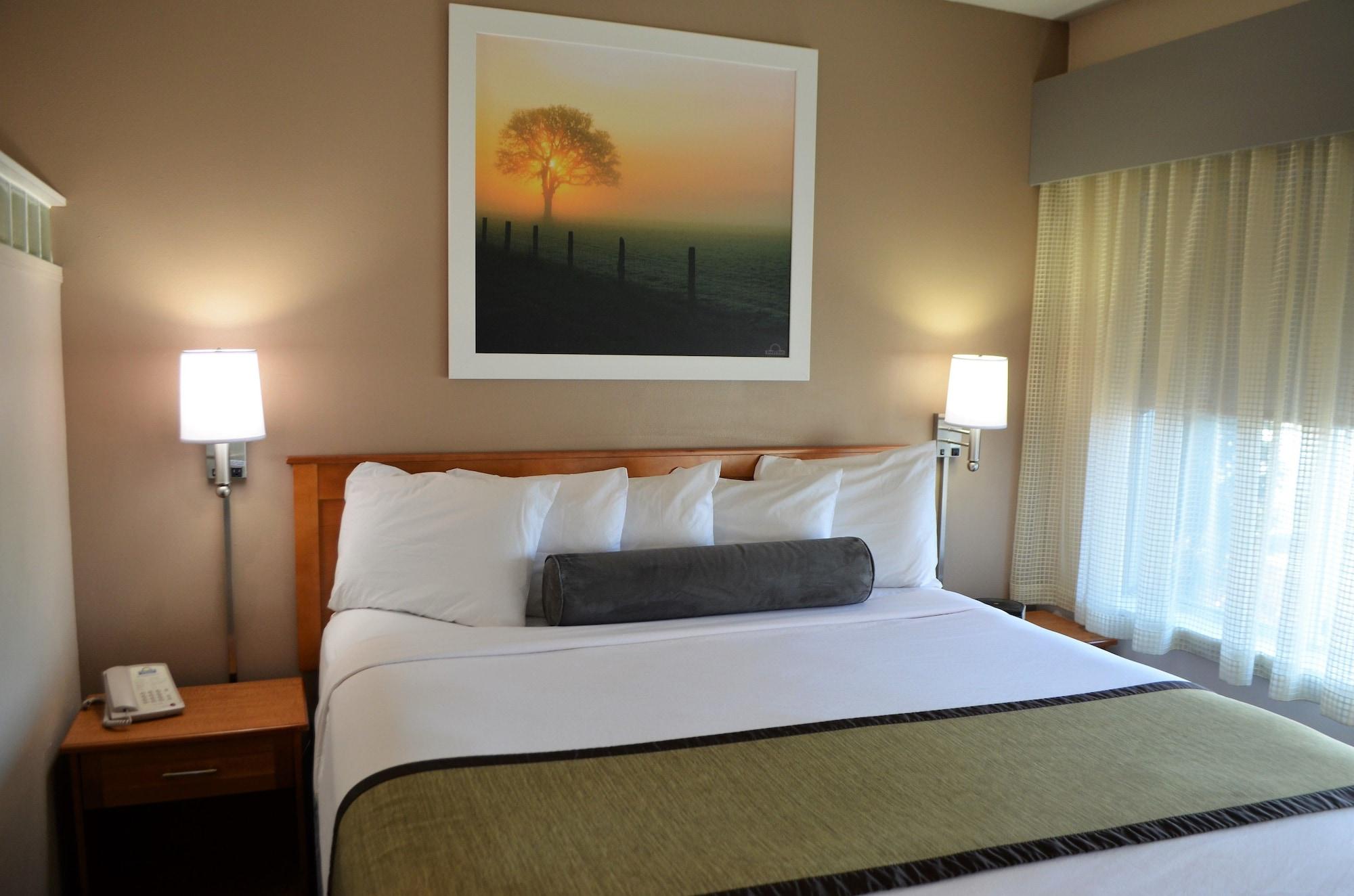 Days Inn & Suites By Wyndham Мадисън Екстериор снимка