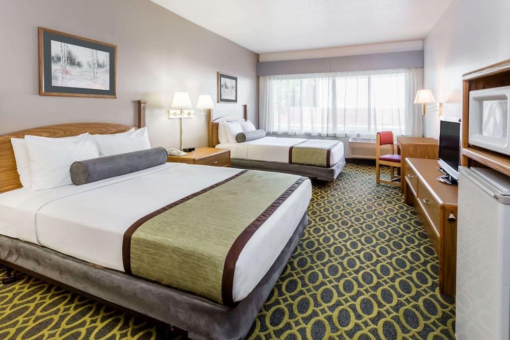 Days Inn & Suites By Wyndham Мадисън Екстериор снимка